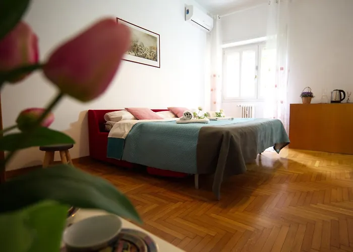 Casa Franciska - Near Trastevere & Pamphili Alloggio in famiglia *